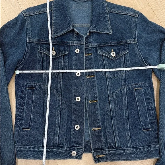 Jean jacket - Picture 2 of 3